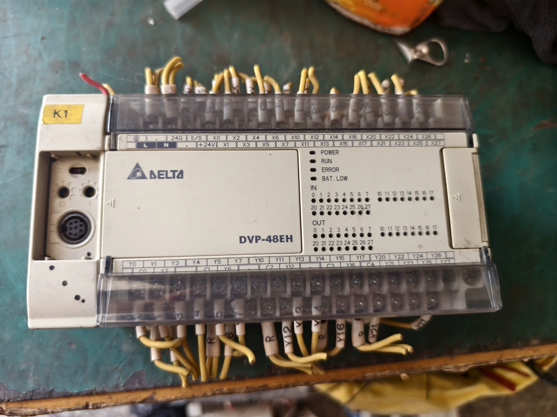 Delta DVP48EH00R3 Programmable Logic Controller (PLC)