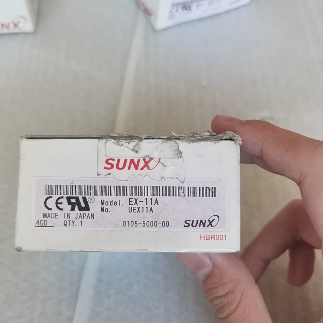 SUNX EX-11A UEX11A Photoelectric Sensor - Used