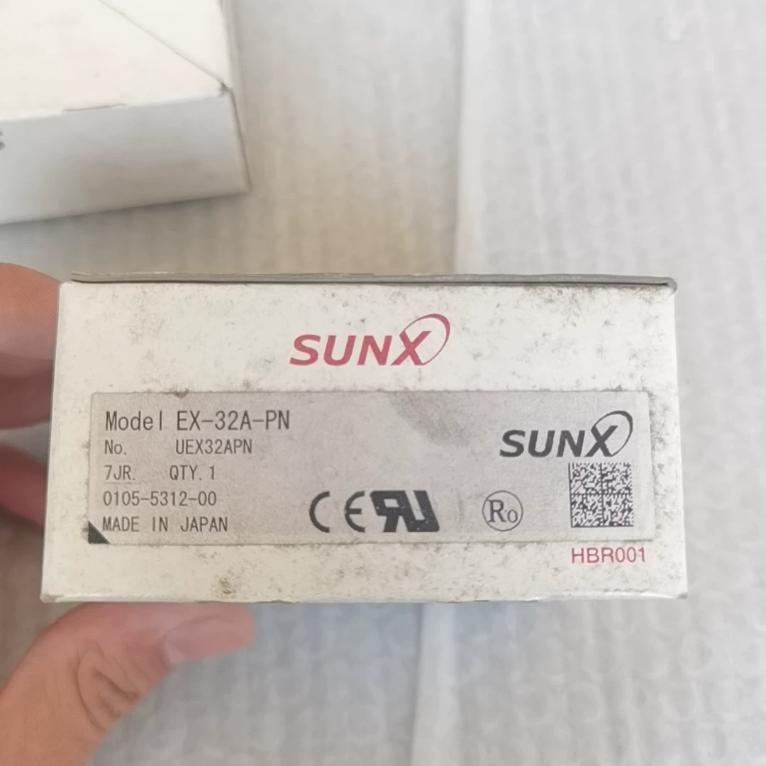 SUNX EX-32A-PN sensor - New
