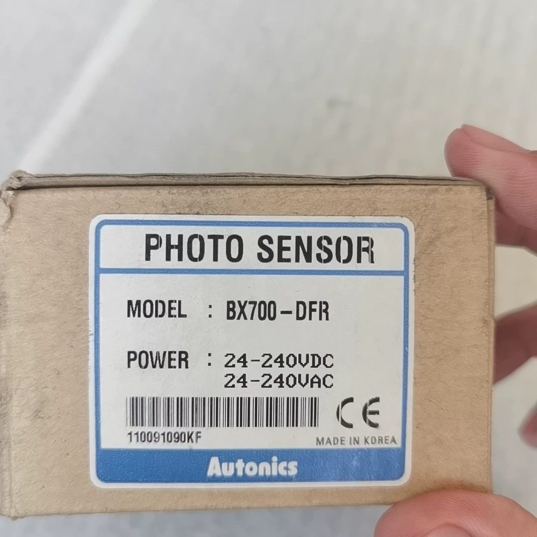 Autonics BX700-DFR photoelectric sensor - Used