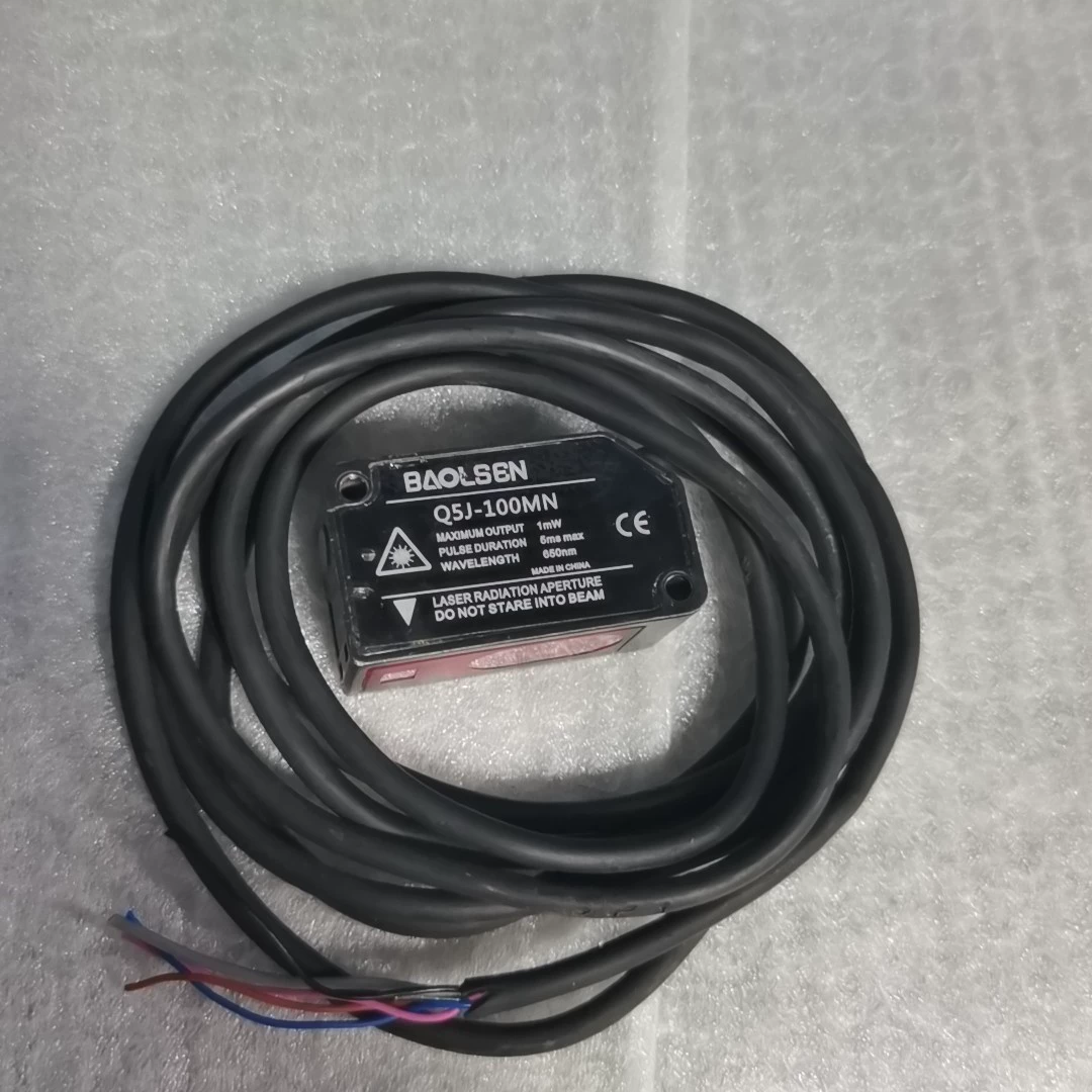 BAOLSEN Q5J-100MN laser displacement sensor - Used