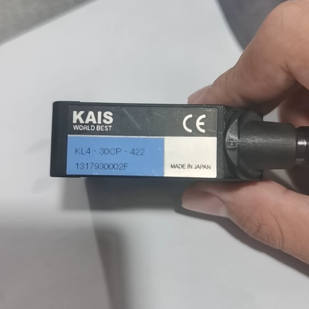 KAIS KL4-30CP-422 laser sensor - Used