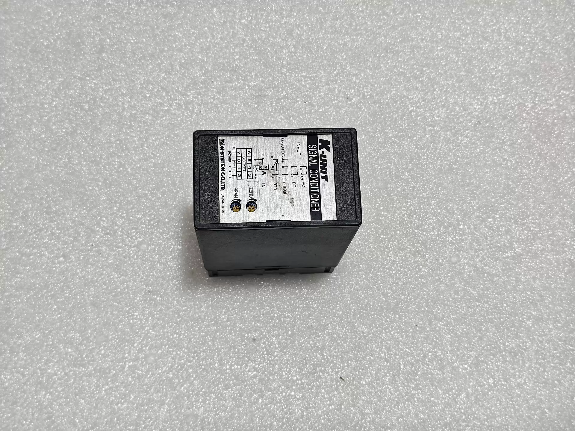 M-SYSTEM KYV-6A-B signal isolator - Used
