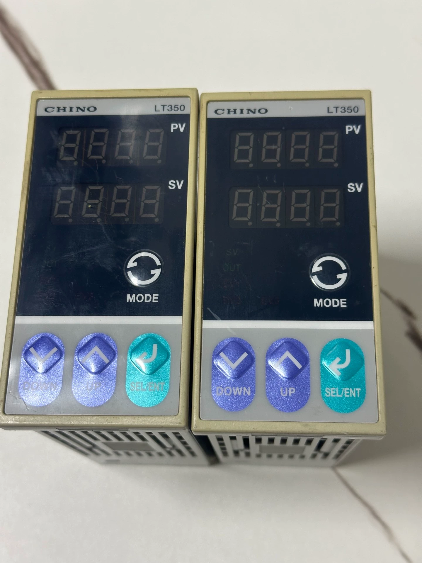 CHINO LT35050020-10A digital PID controller - Used