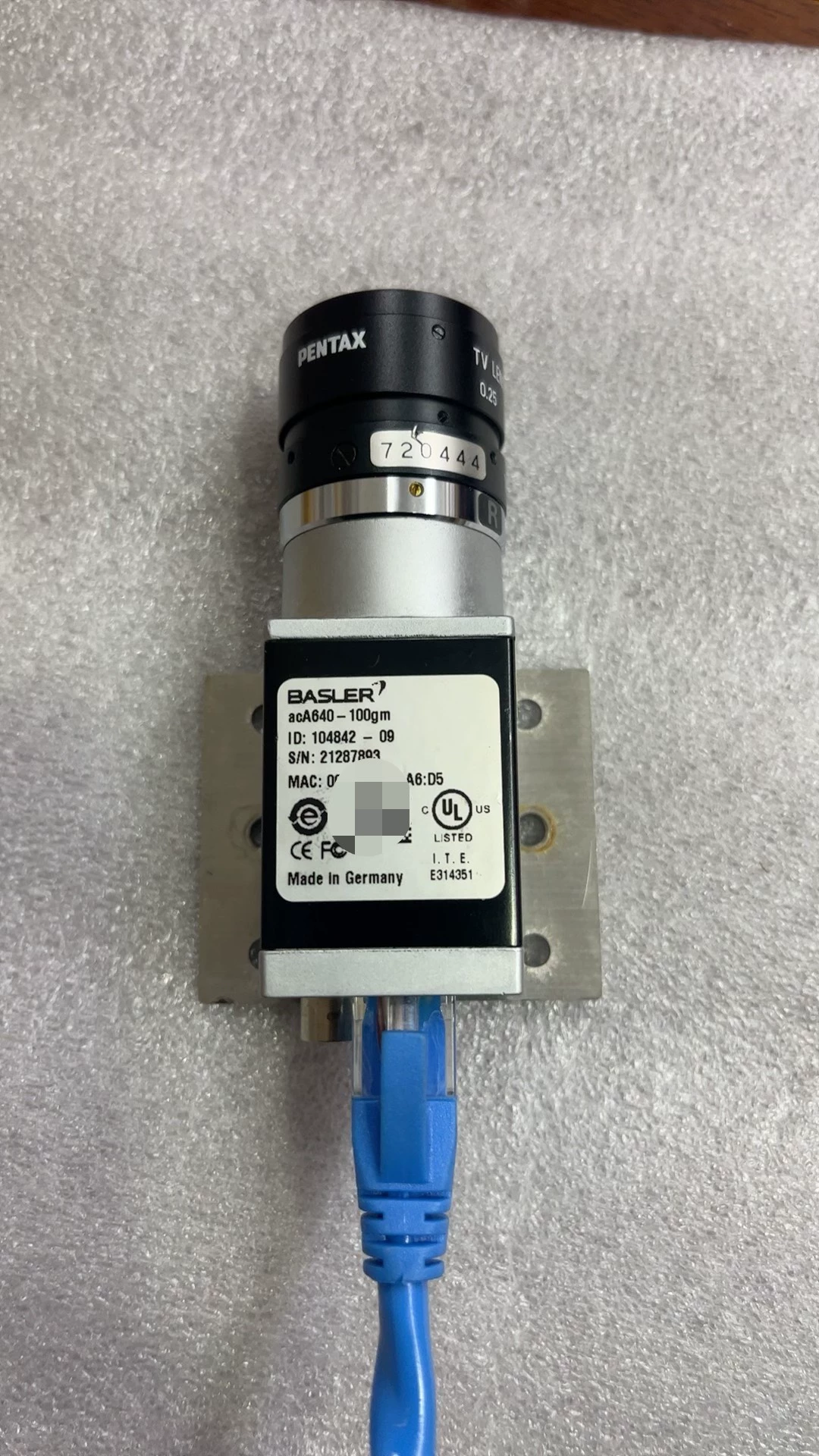 Basler acA640-100gm 産業用カメラ - 中古
