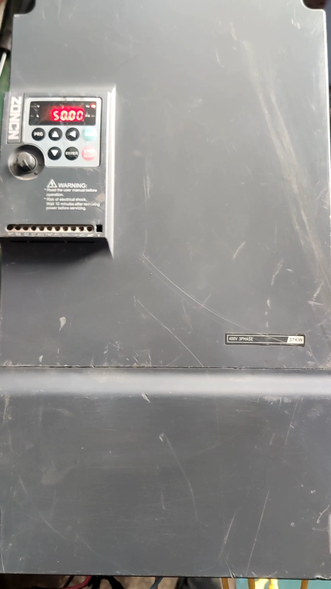 ZONCN NZ200T-37GY-4-24V variable frequency drive - Used