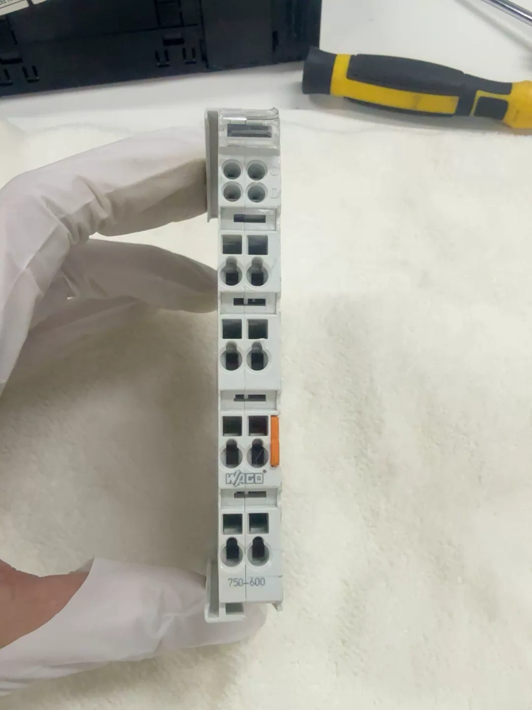 WAGO 750-600 - Usada