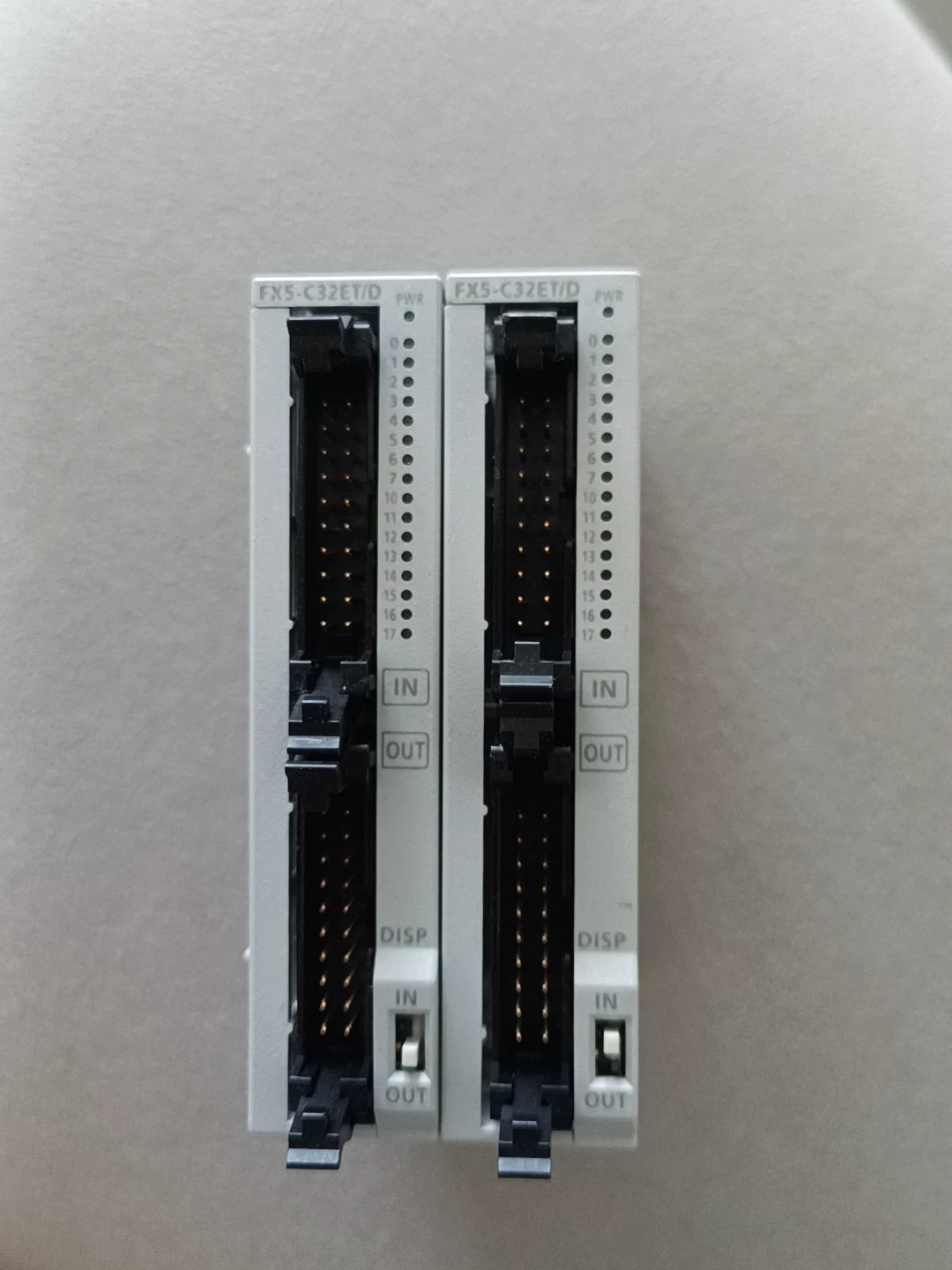Mitsubishi Electric FX5-C32ET/D Módulo PLC - Usado