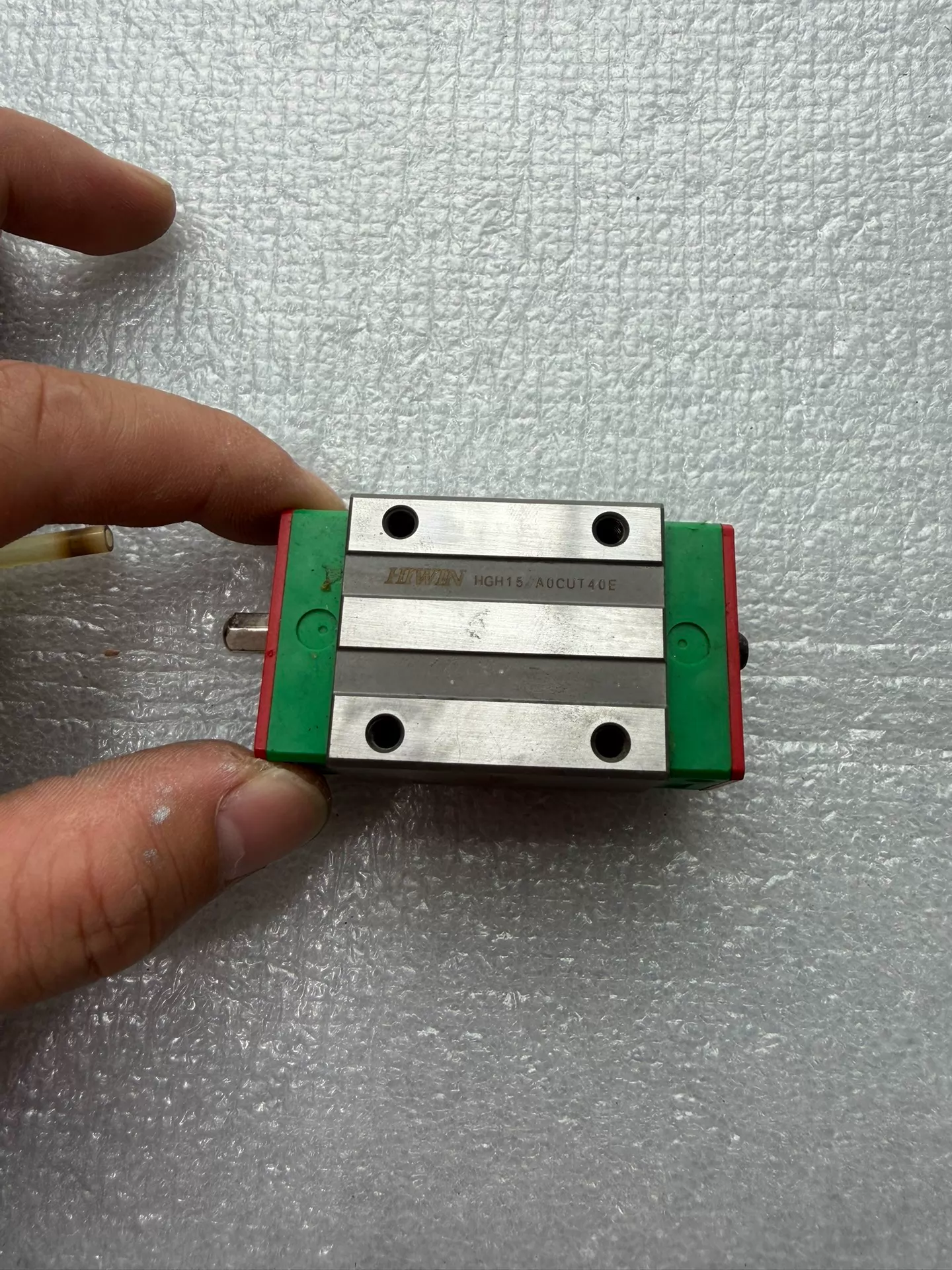 HIWIN HG15 linear guide block - Used