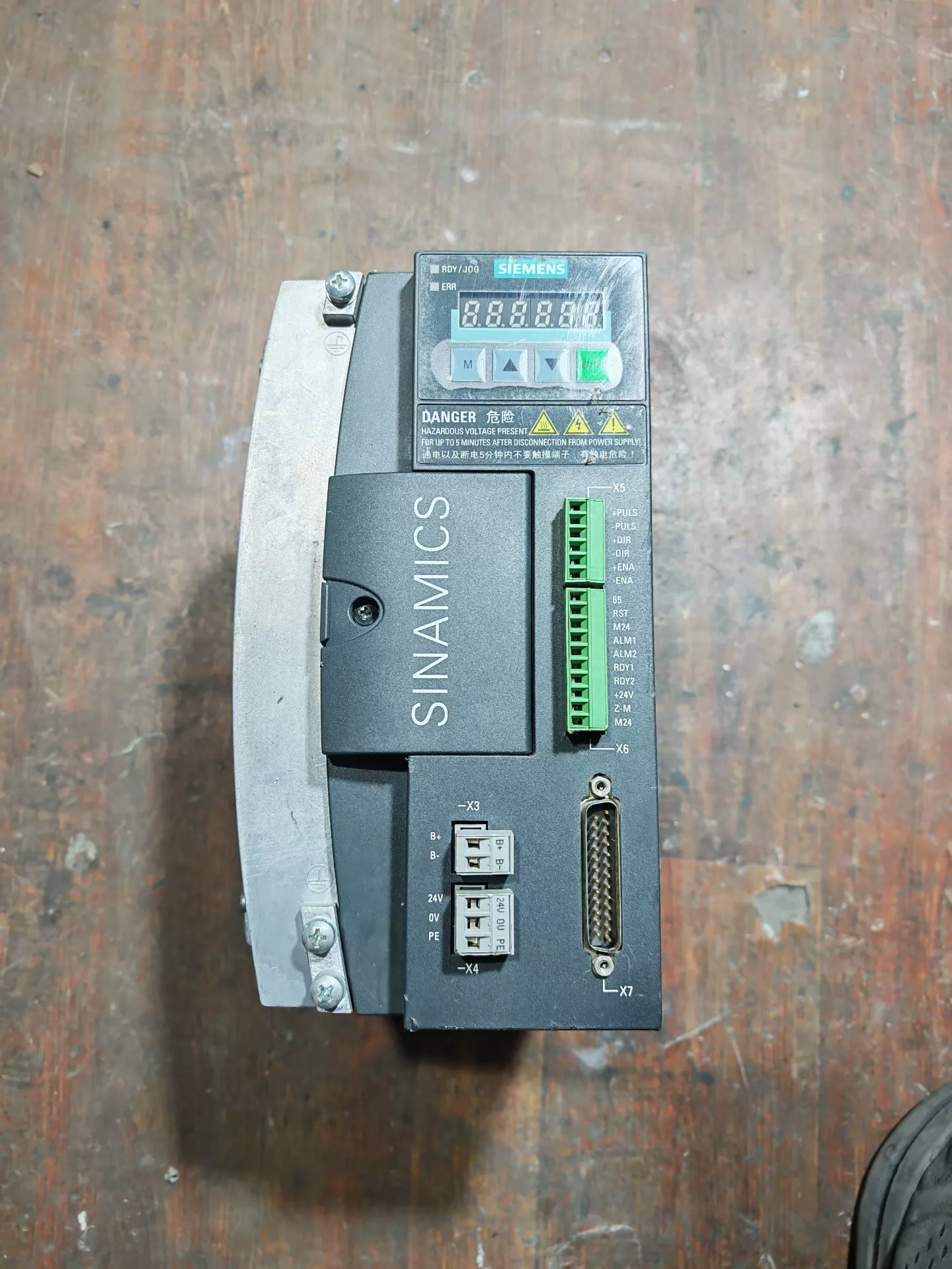 Siemens 6SL3210-5CC21-0UA0 drive