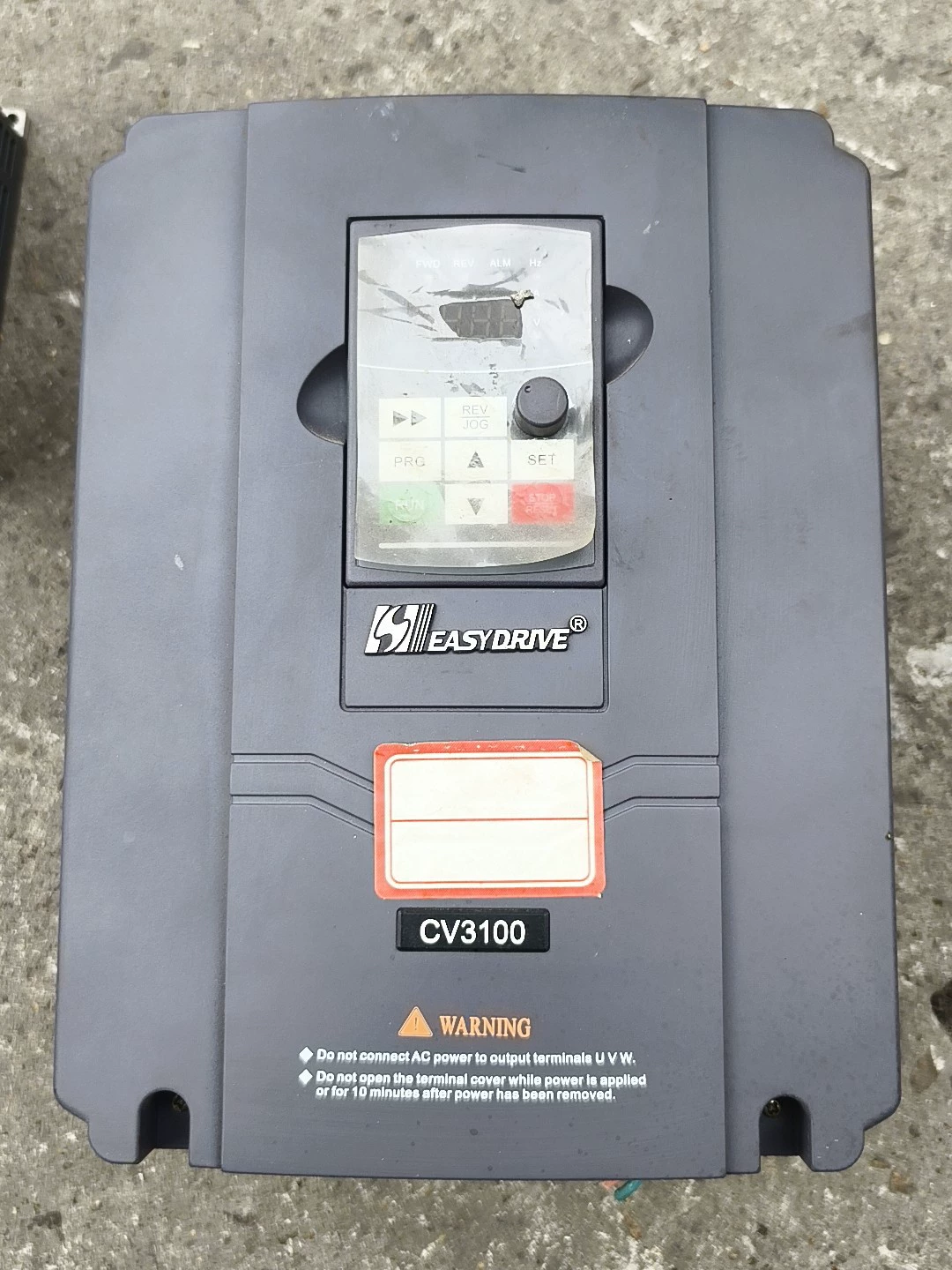 EASYDRIVE CV3100-4T0075M/4T0110FP16C Frequenzumrichter - Gebraucht